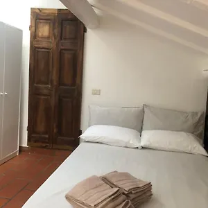 Il Tetto Fiorito Dell'isola Apartamento Milán